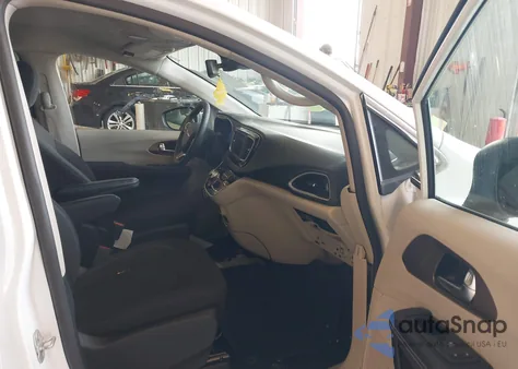 2024 Chrysler Voyager Lx z USA, uszkodzony, nr VIN 2C4RC1CG6RR106842